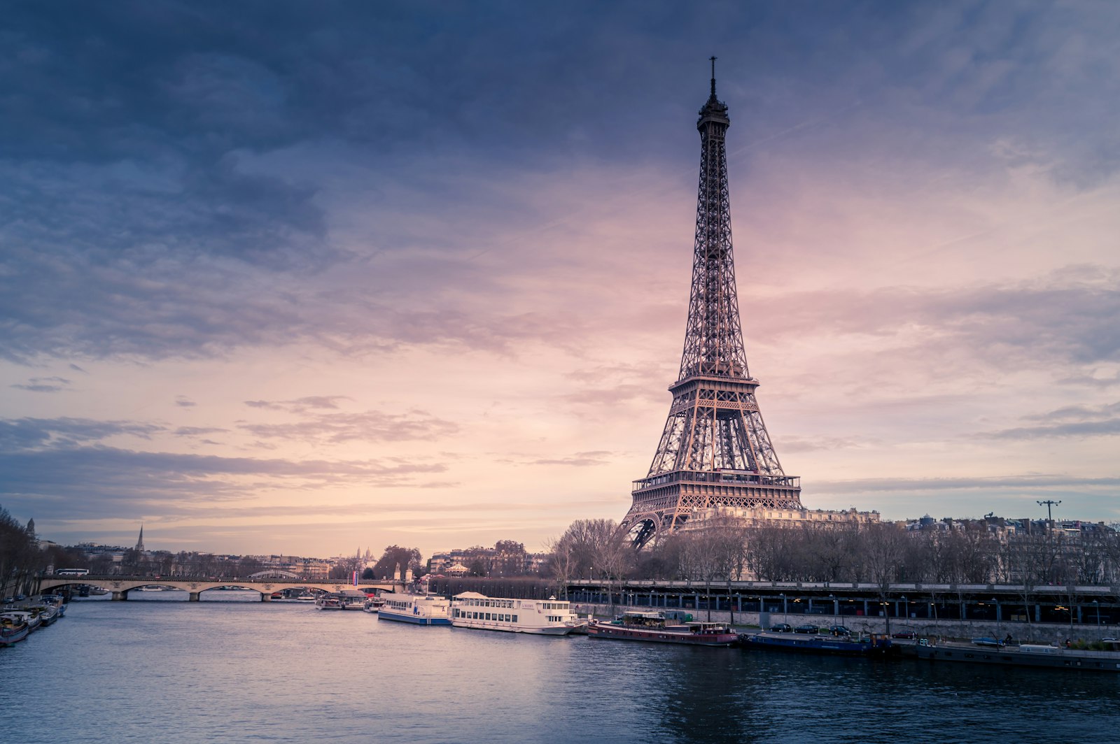 Torre Eiffel em Paris, França